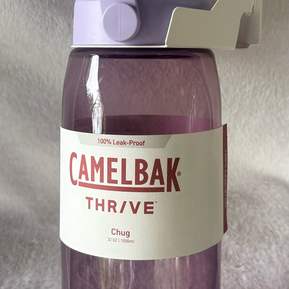 NWT CamelBak Purple Thrive Chug Water Bottle